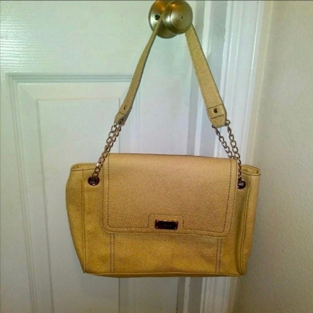 Nine West tan faux leather shoulder handbag chain strap